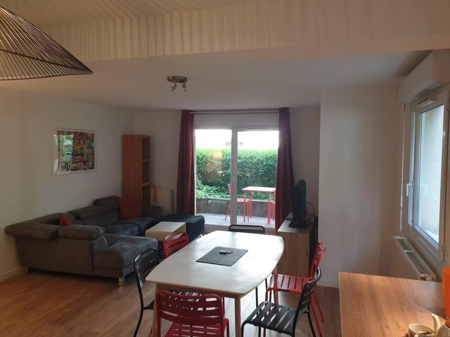 Apartamento 62 M2 Rez De Jardin, Terrasse , 6 Lits Et Parking Annecy Exterior foto
